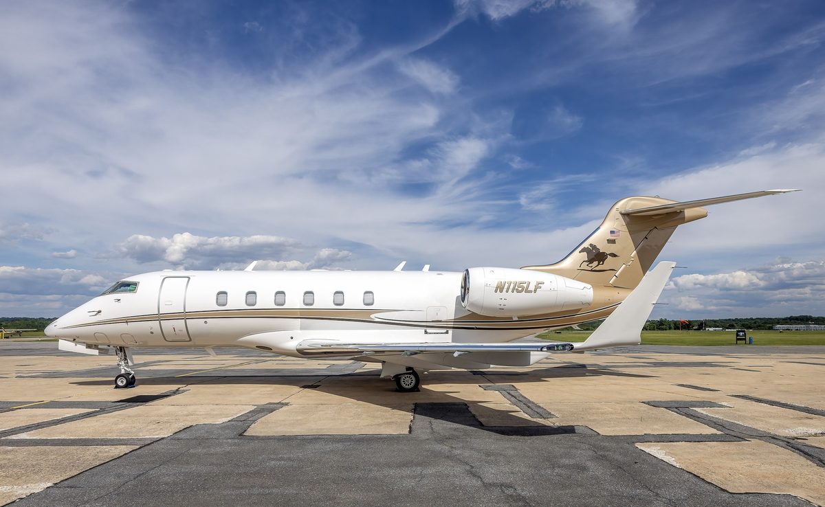 Bombardier Challenger 300 / 350 / 3500 photo 2