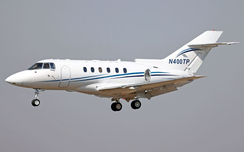 Hawker 750 private jet