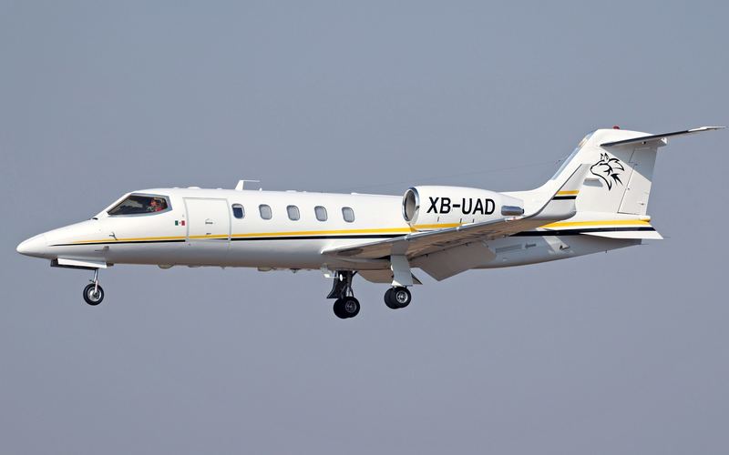 Learjet 31 private jet
