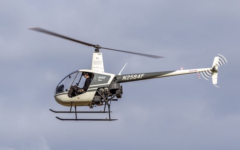 Robinson R22 helicopter