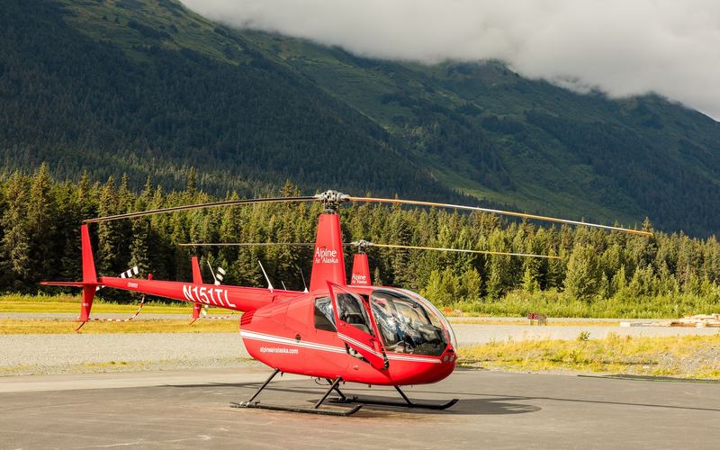 Robinson R44 flown by Aman Aviation & Aerospace